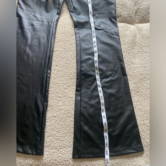 🌸 Wet Seal 🌸 faux leather flare pants - Picture 9 of 11